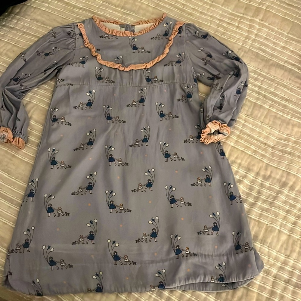 Girls dress
